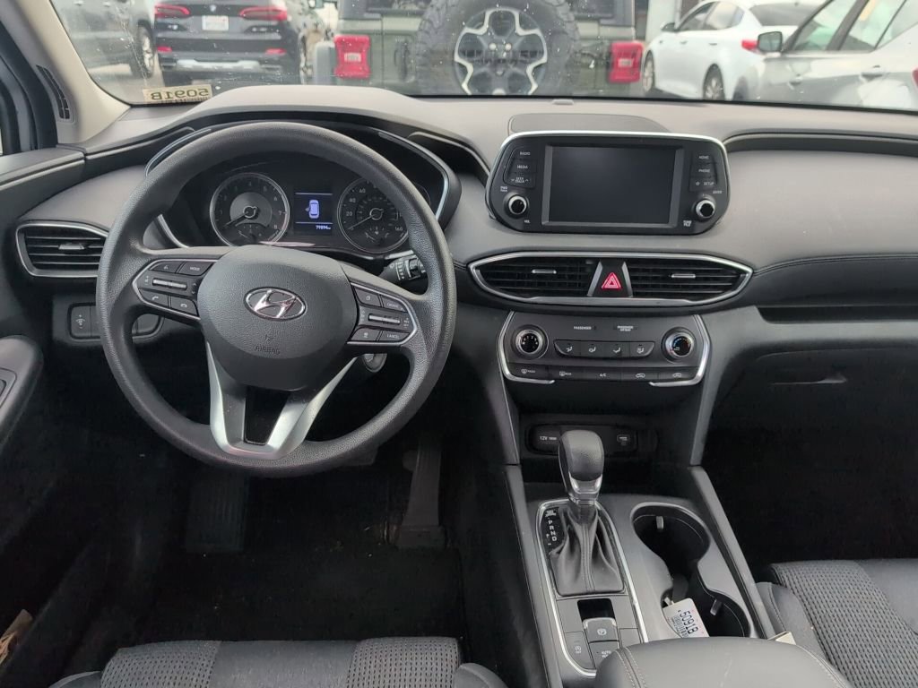 Used 2020 Hyundai Santa Fe SE image 11