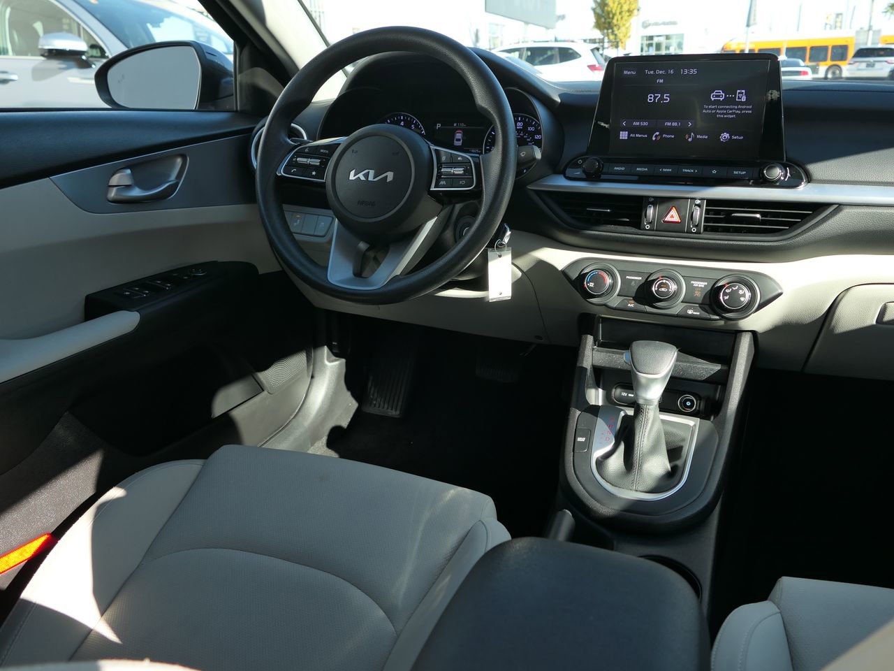 Used 2023 Kia Forte LXS w/ LXS Technology Package image 23