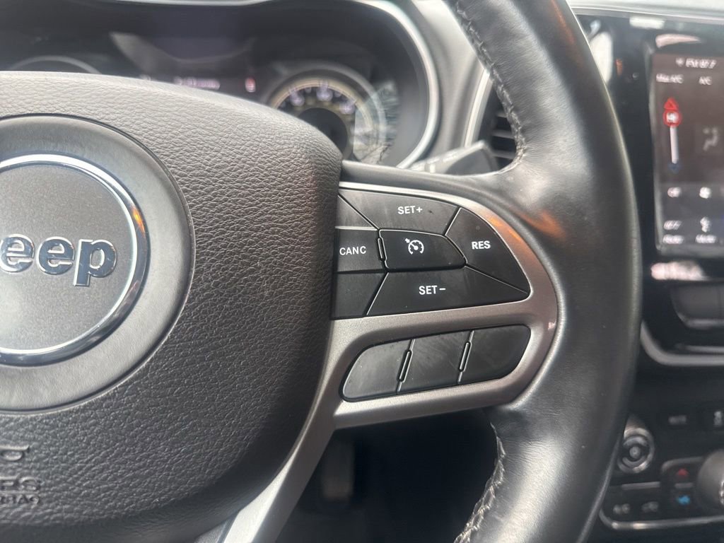 Used 2019 Jeep Cherokee Limited image 15