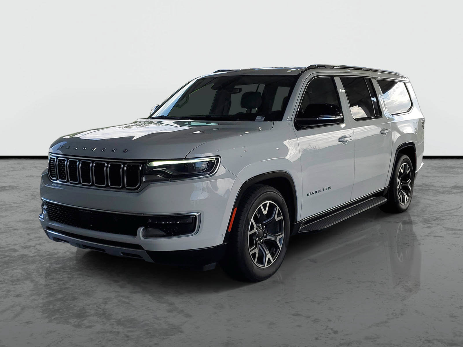 Certified 2024 Jeep Wagoneer L Series III w/ Flexible Seating Group AWD/4WD image 4