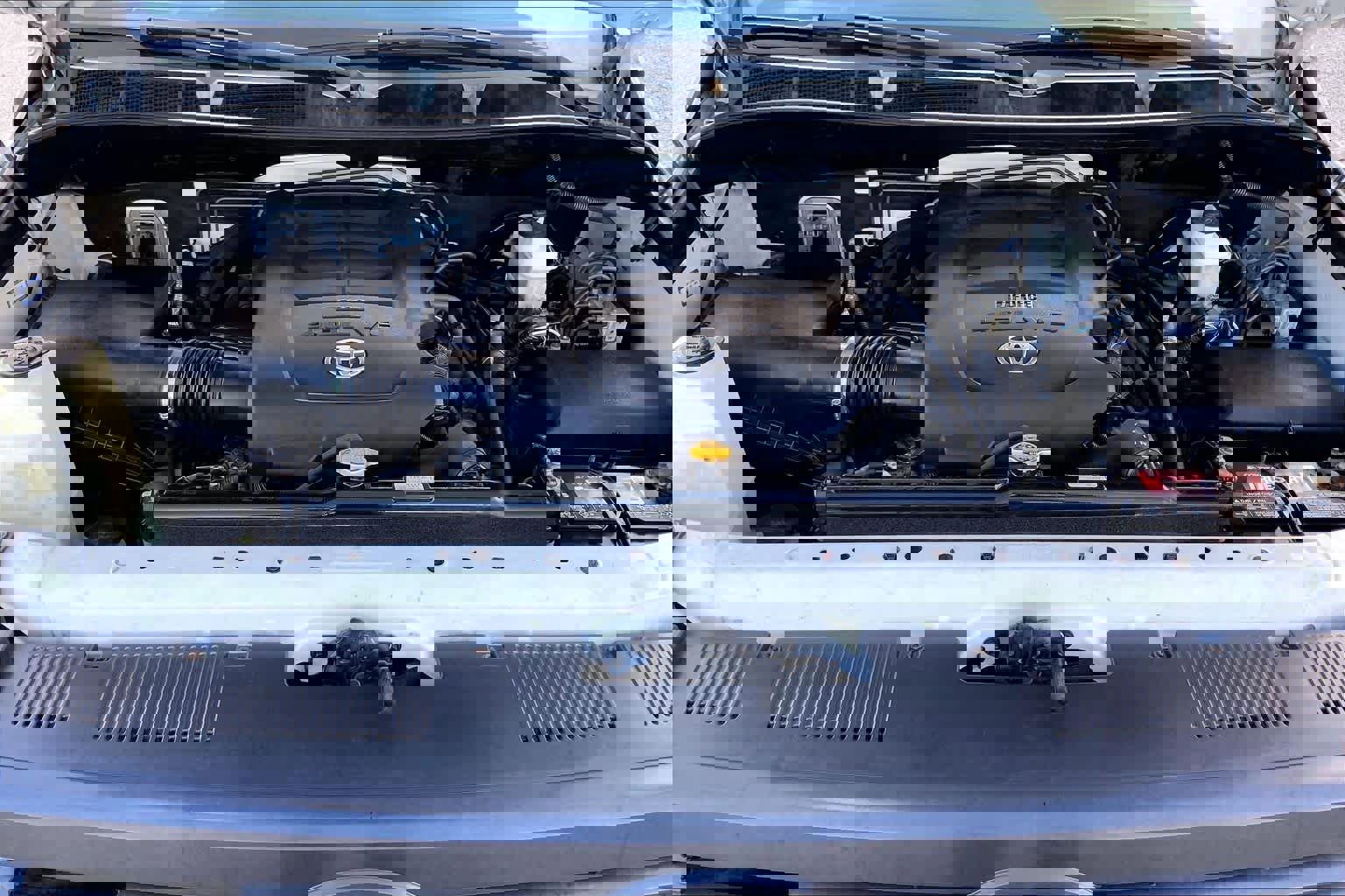 Used 2015 Toyota Tundra SR5 w/ SR5 Upgrade Package image 30