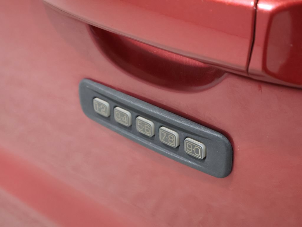 Used 2006 Mercury Mariner Luxury AWD/4WD image 16