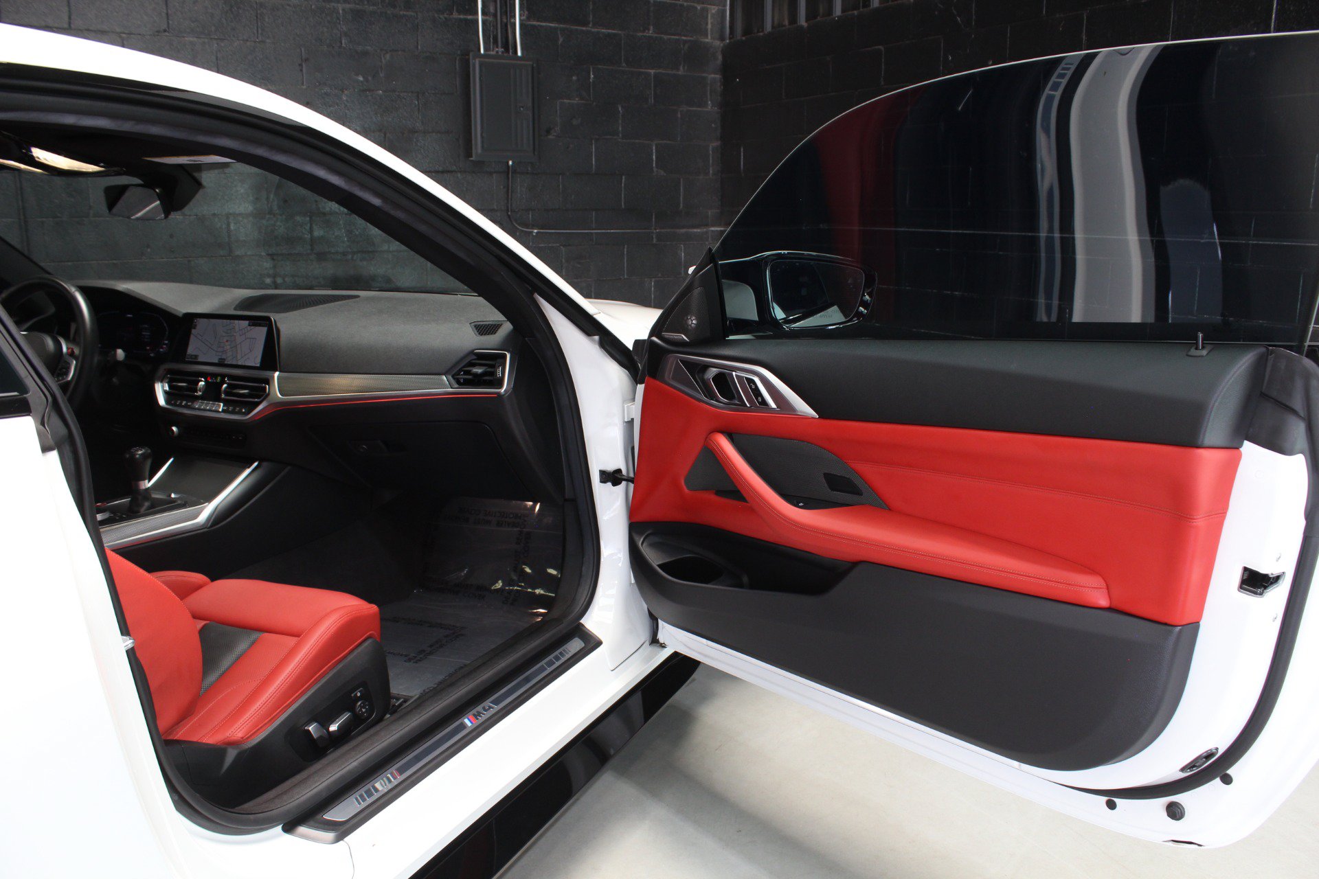 Used 2023 BMW M4 Coupe RWD image 33