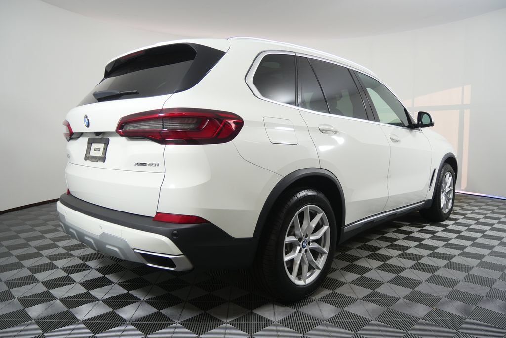 Used 2020 BMW X5 xDrive40i w/ Convenience Package AWD/4WD image 3
