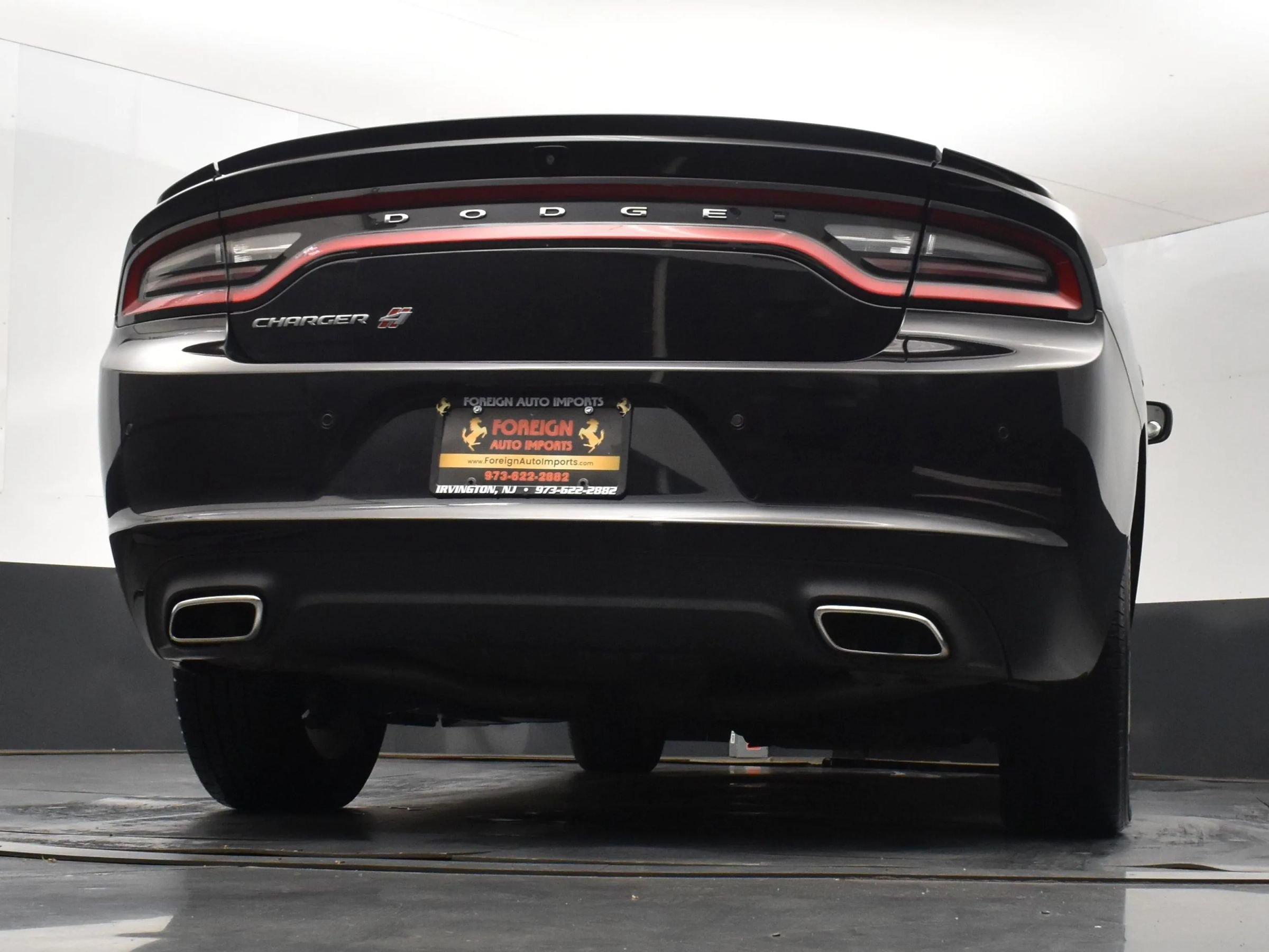 Used 2020 Dodge Charger SXT AWD/4WD image 13