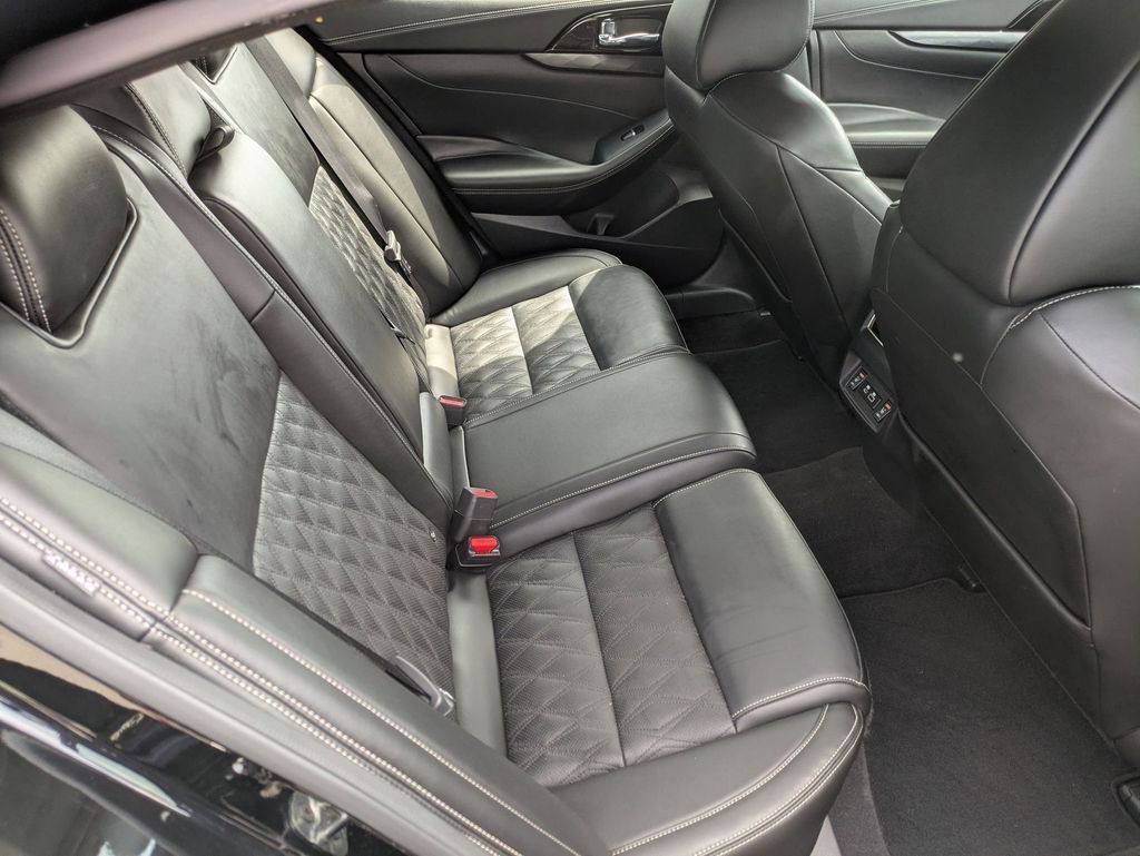 Used 2023 Nissan Maxima Platinum w/ Sport Mat Group FWD image 23