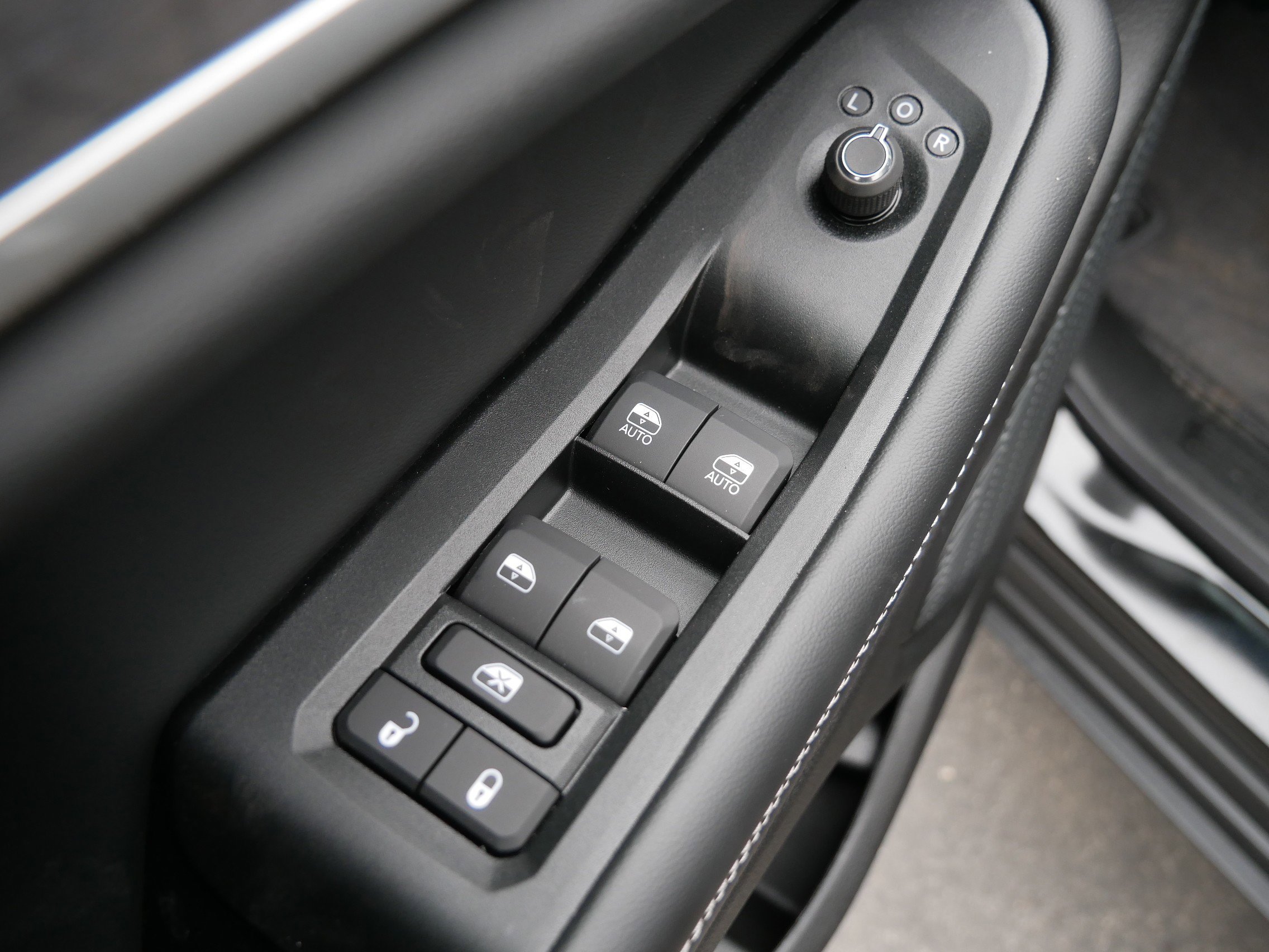 New 2025 Jeep Grand Cherokee Limited image 7