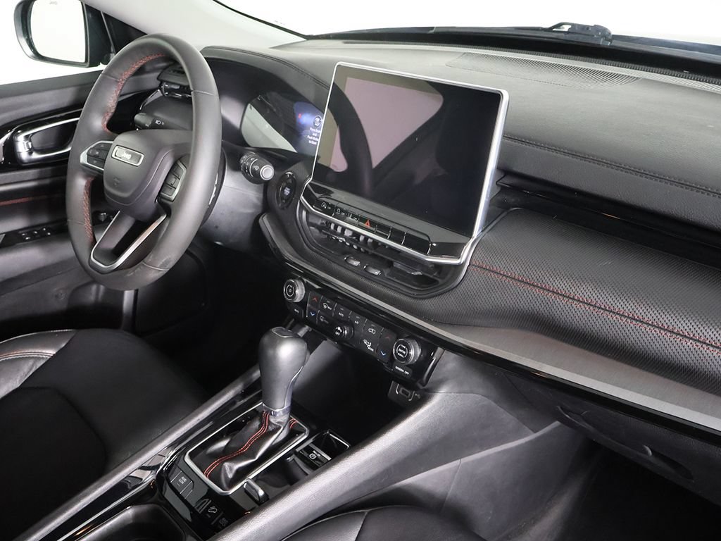 Used 2022 Jeep Compass Trailhawk AWD/4WD image 25