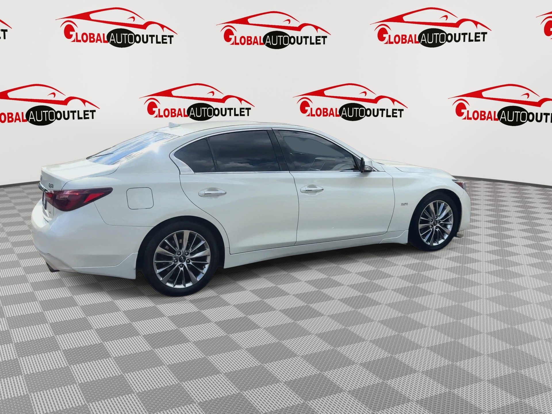 Used 2019 INFINITI Q50 Luxe w/ Cargo Package (L96) RWD image 8
