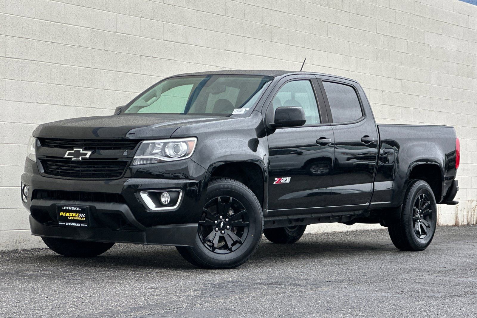 Used 2018 Chevrolet Colorado Z71 w/ Z71 Midnight Edition image 8