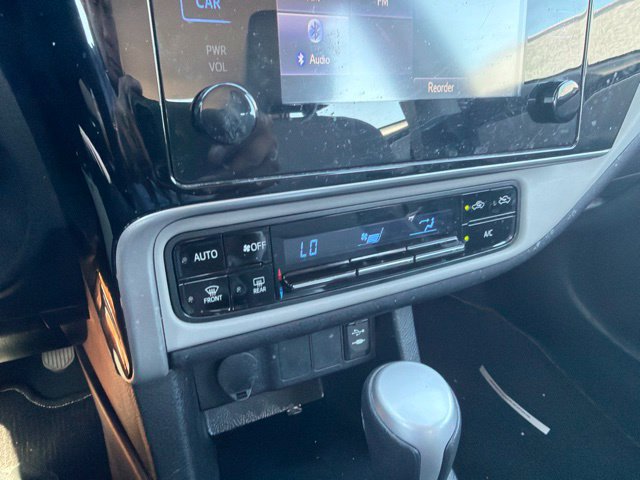 Used 2017 Toyota Corolla LE w/ Carpet Mat Package (TMS) FWD image 48