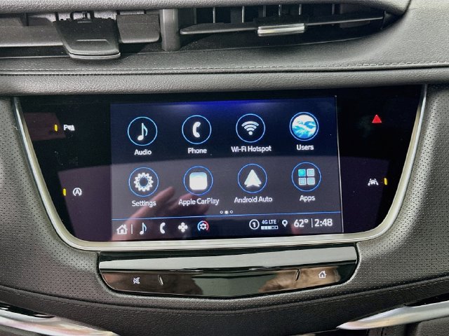 Used 2024 Cadillac XT6 Luxury AWD/4WD image 12