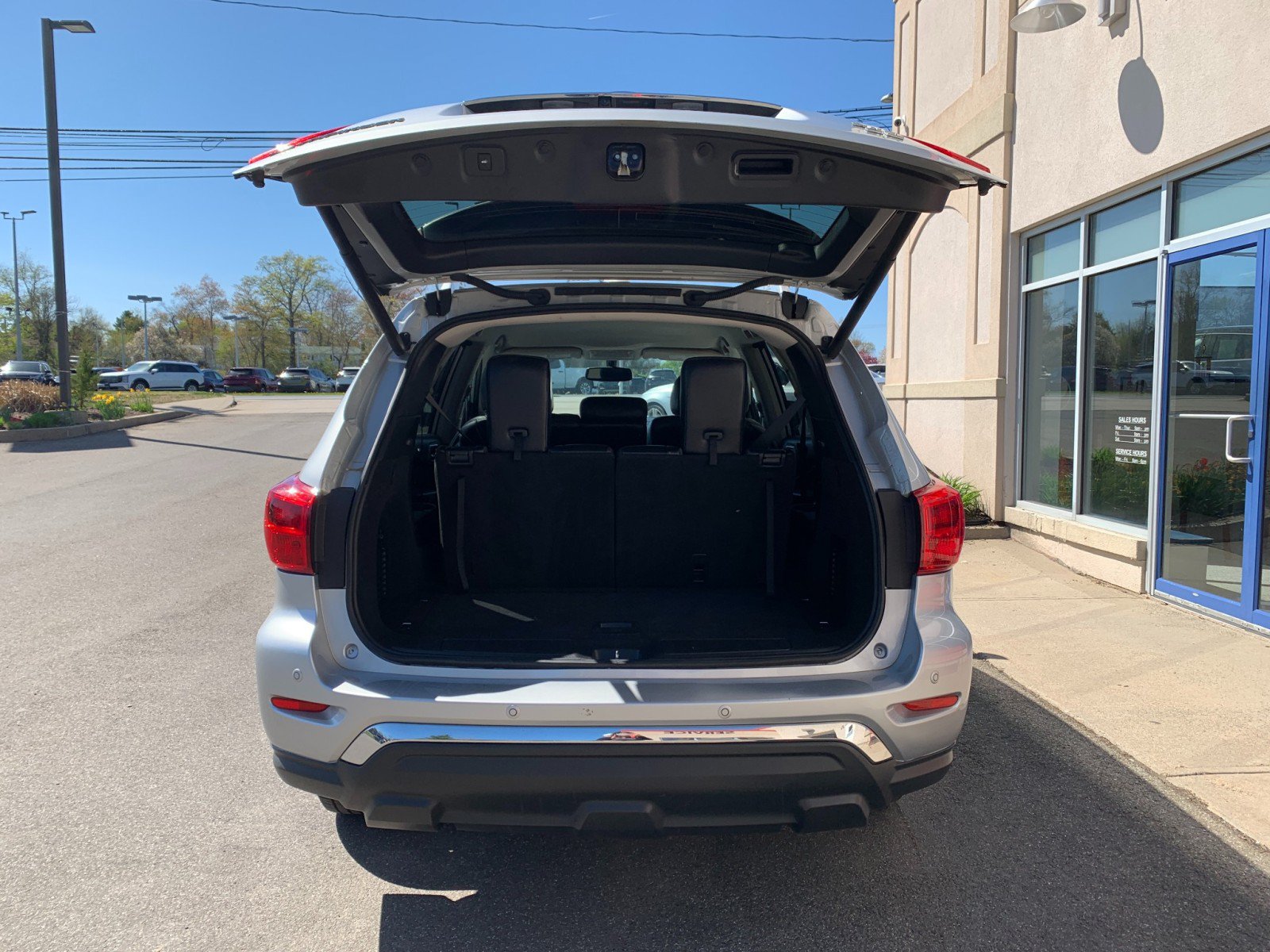 Used 2020 Nissan Pathfinder SL AWD/4WD image 8