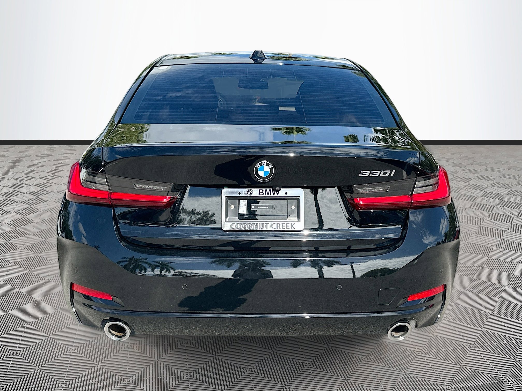 Certified 2024 BMW 330i Sedan w/ Convenience Package image 6