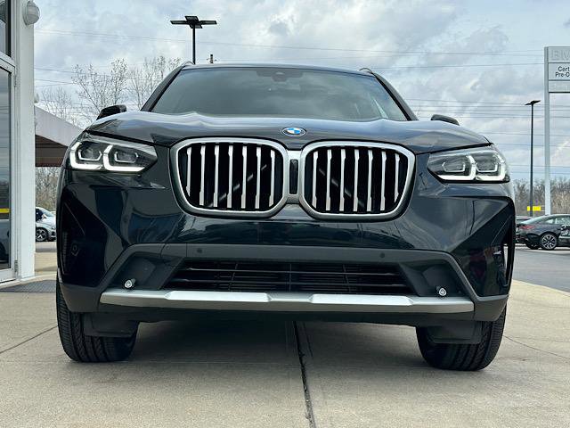Certified 2023 BMW X3 xDrive30i w/ Premium Package image 2