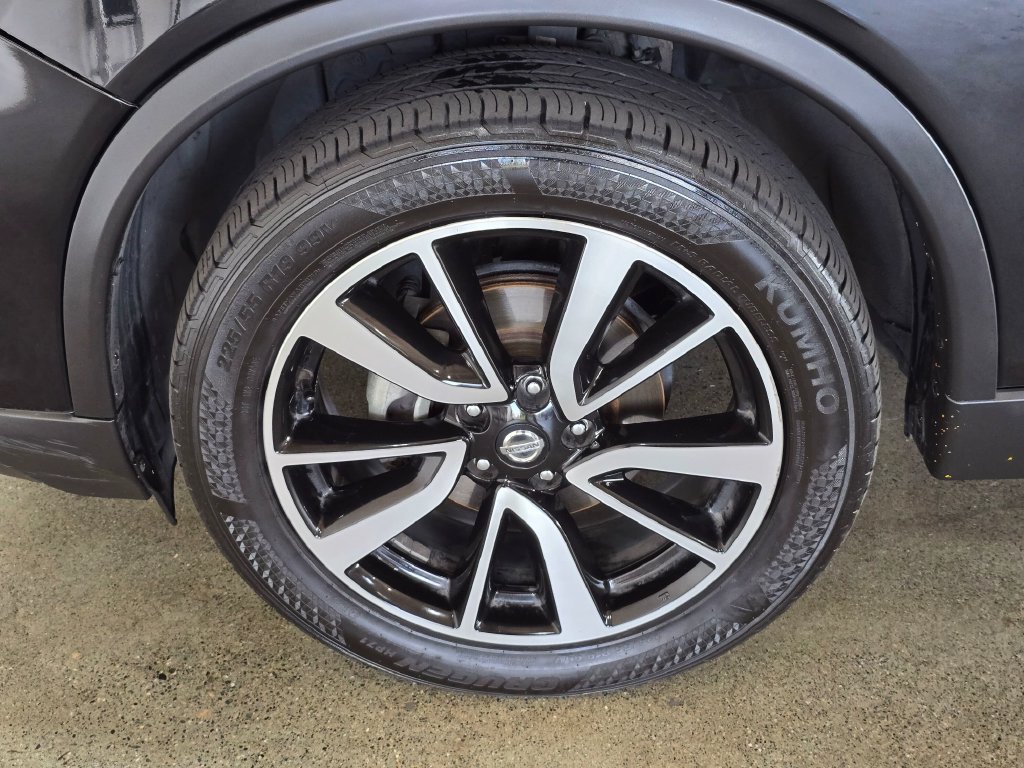 Used 2019 Nissan Rogue SL AWD/4WD image 8