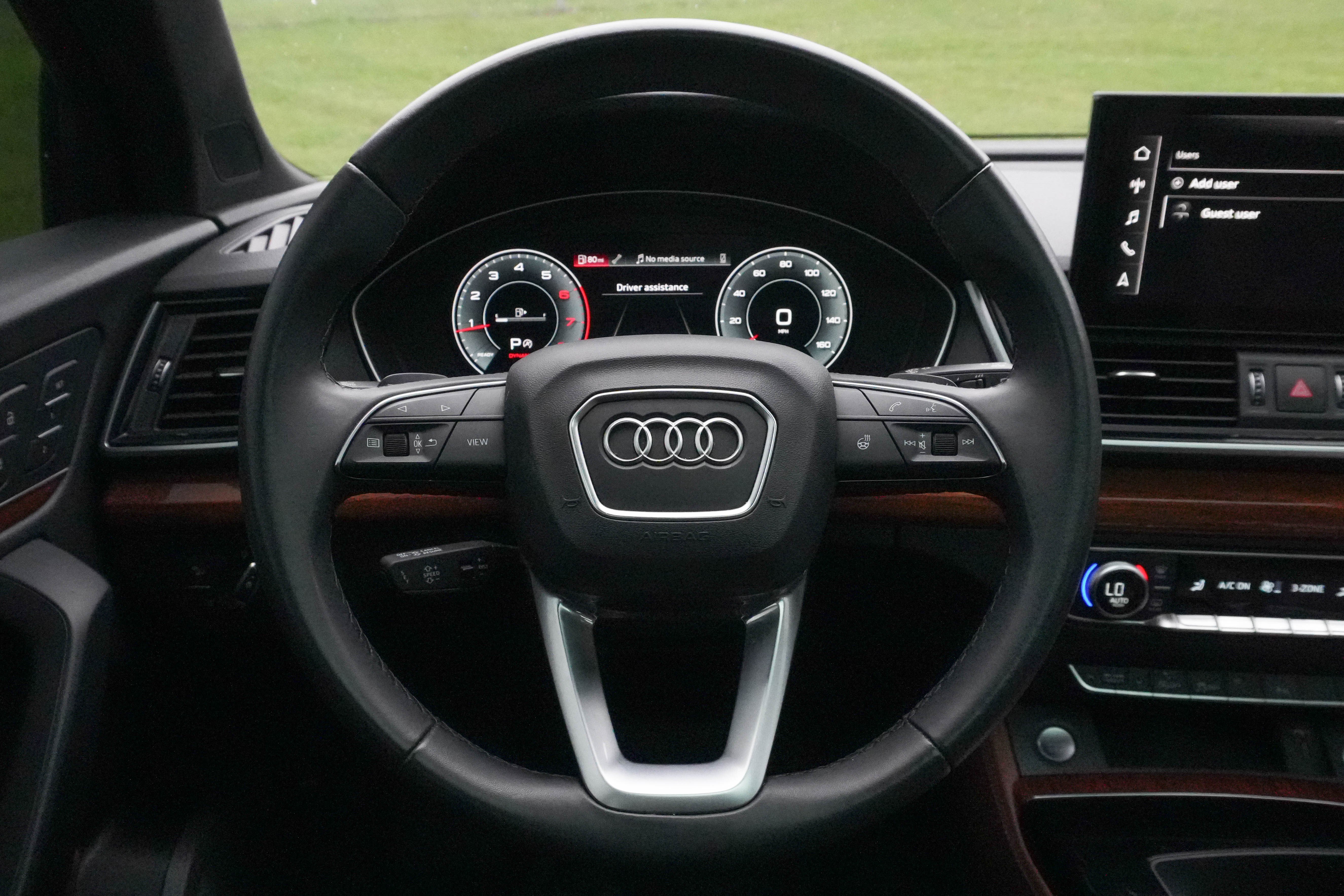 Used 2023 Audi Q5 2.0T Premium Plus w/ Premium Plus Package AWD/4WD image 14