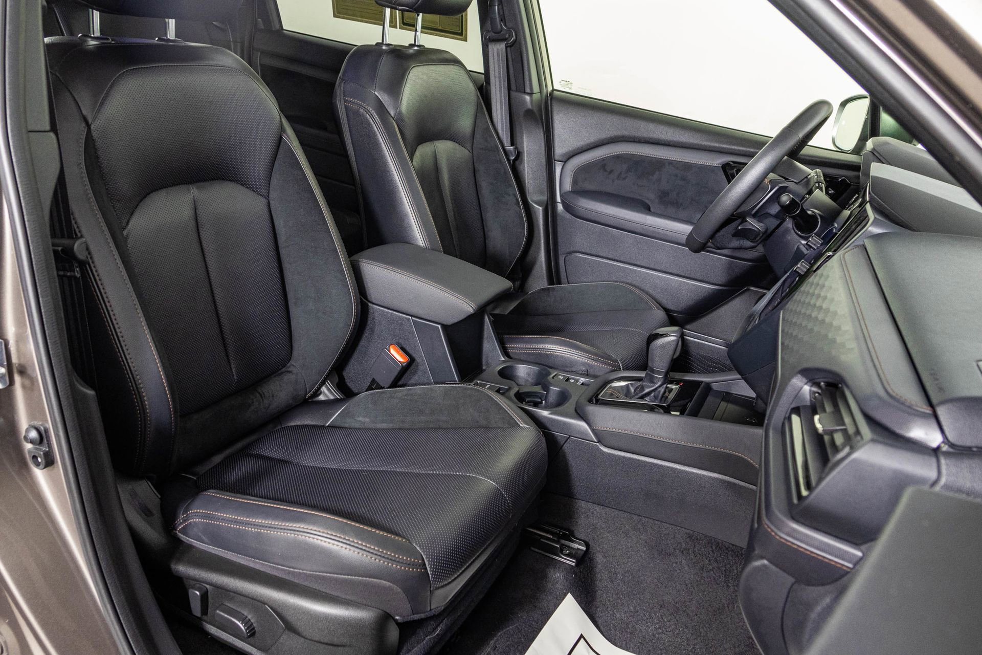 Used 2025 Subaru Forester Touring w/ Popular Package - Touring image 48