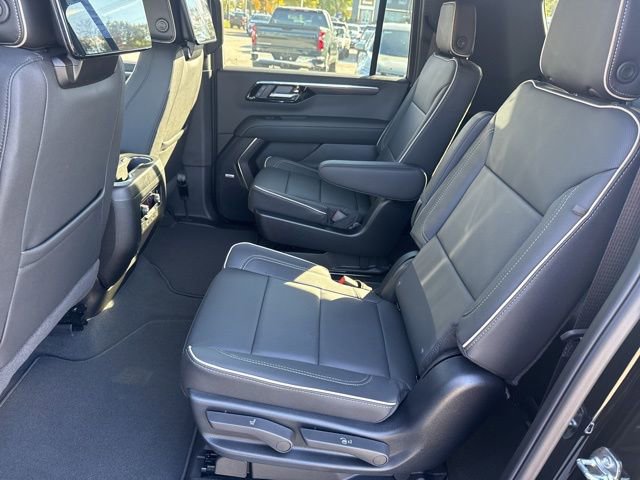 New 2026 Chevrolet Suburban Premier image 22