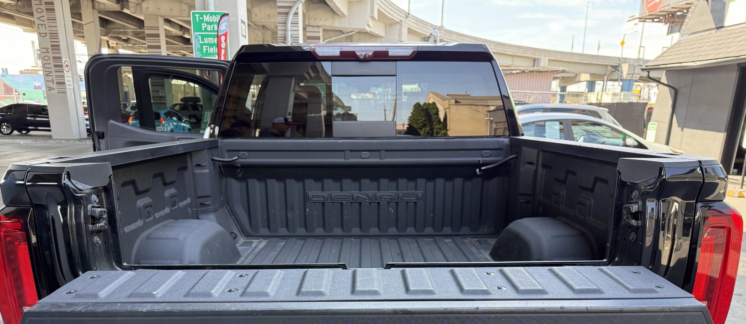 Used 2020 GMC Sierra 1500 Denali w/ Denali Ultimate Package image 30