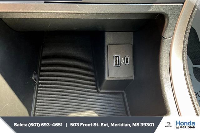 Used 2024 Ford Edge SEL image 22