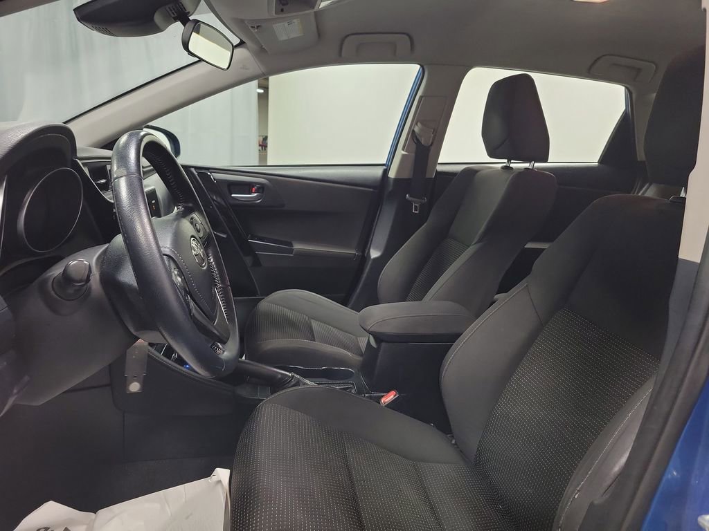 Used 2018 Toyota Corolla iM image 12