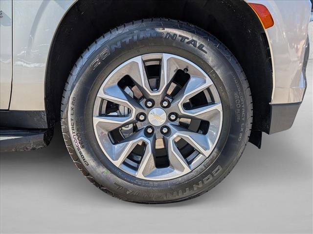 Used 2021 Chevrolet Tahoe LS w/ Driver Alert Package image 24