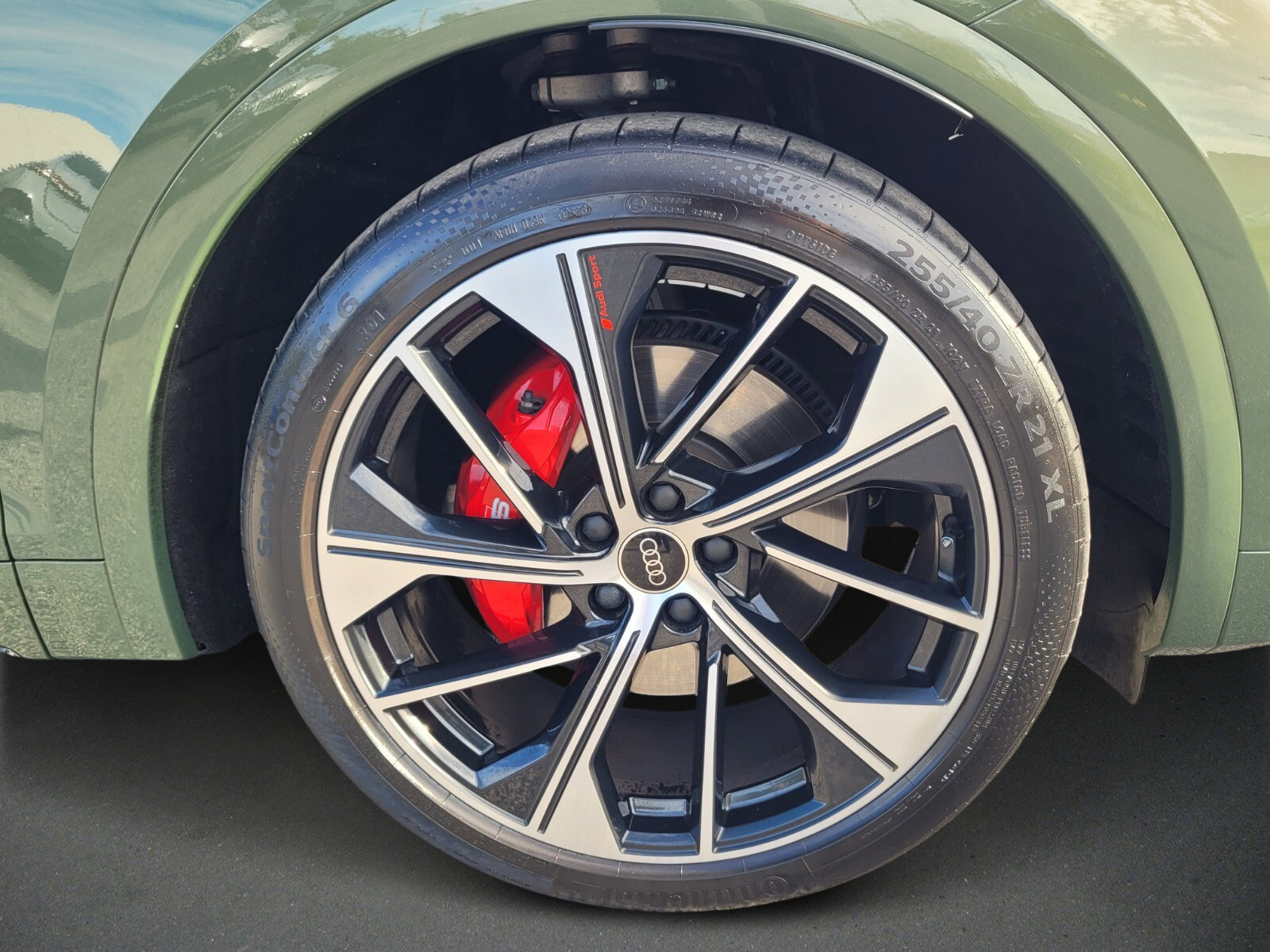 Used 2023 Audi SQ5 Premium Plus w/ Premium Plus Package image 9