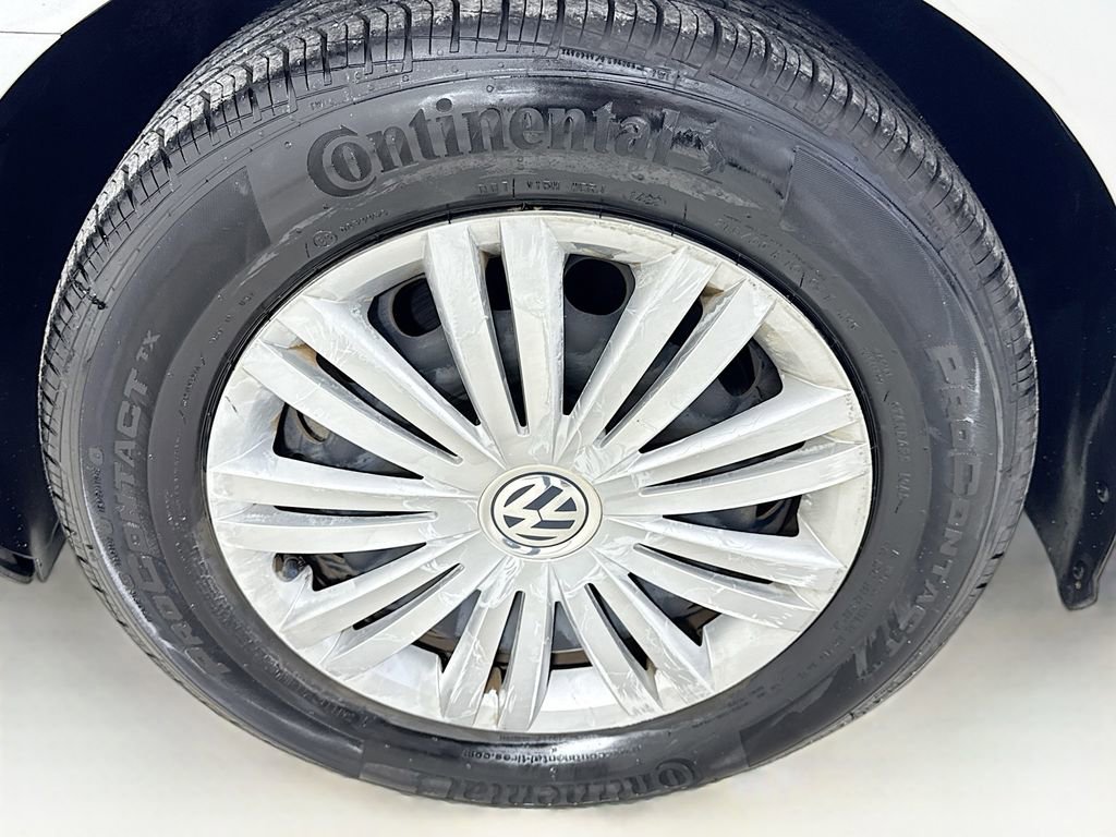 Used 2015 Volkswagen Passat 1.8T S FWD image 35