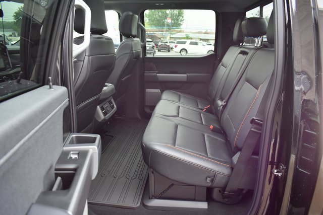 New 2025 Ford F250 Lariat w/ Lariat Ultimate Package image 46