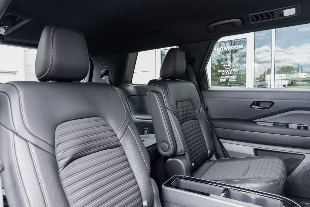Used 2025 Nissan Pathfinder Rock Creek image 26