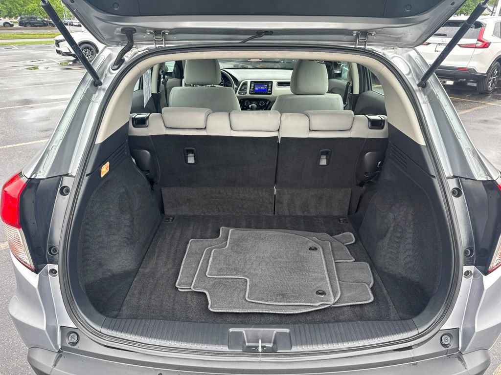 Certified 2019 Honda HR-V LX image 17