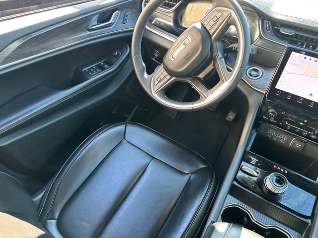 Used 2024 Jeep Grand Cherokee L Limited image 22