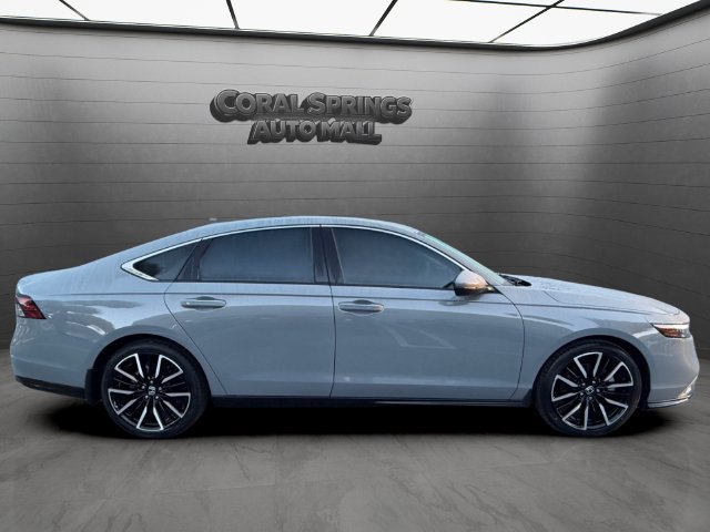 Used 2025 Honda Accord Touring image 8