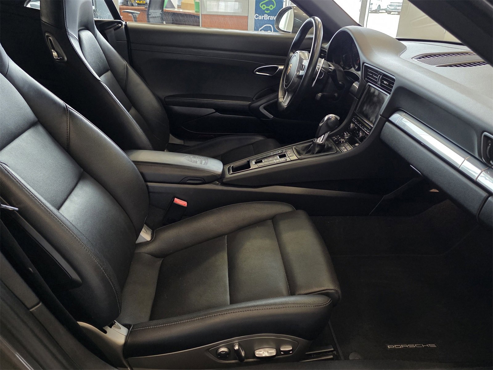 Used 2015 Porsche 911 Carrera image 31