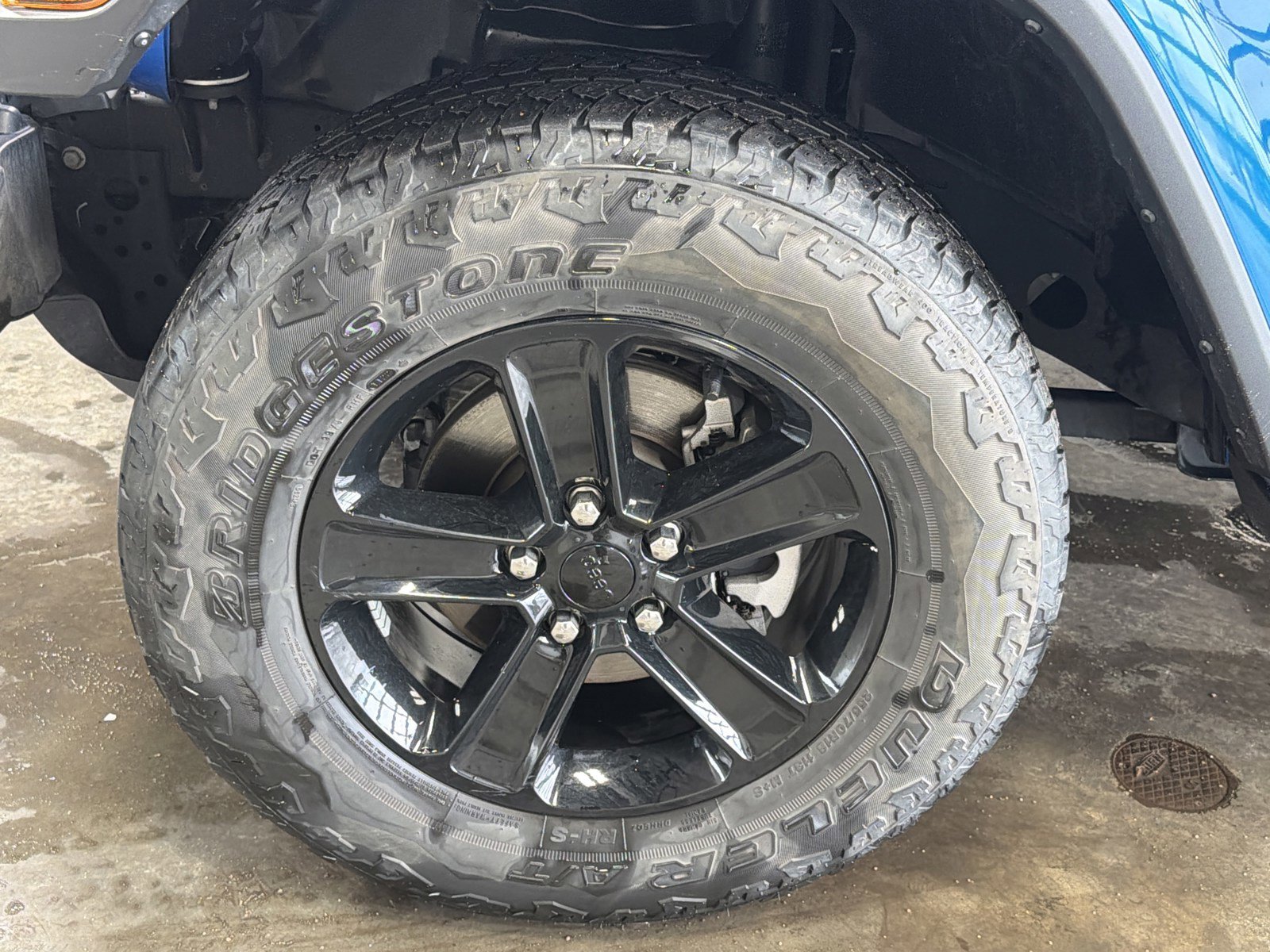 Used 2022 Jeep Wrangler Unlimited Sahara image 15