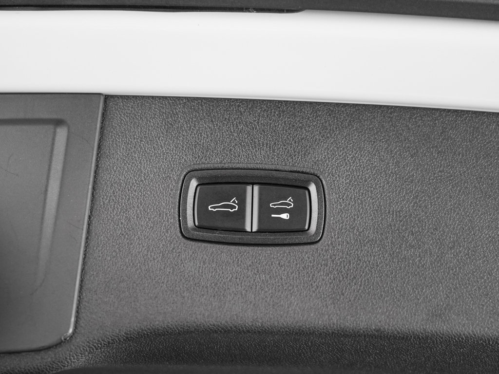 Used 2024 Porsche Cayenne Turbo AWD/4WD image 42
