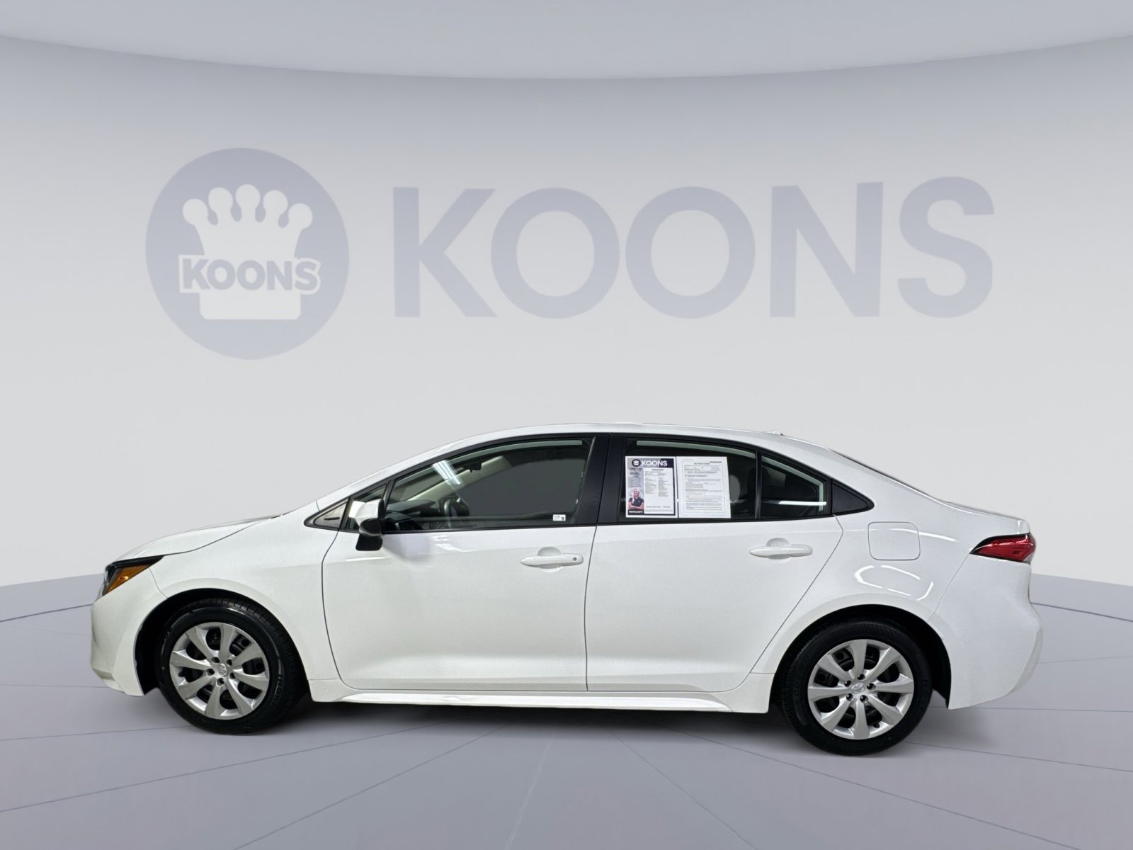 Used 2023 Toyota Corolla LE image 8