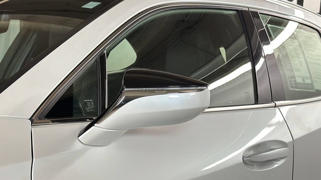 Used 2021 Lexus UX 250h w/ Premium Package AWD/4WD image 5