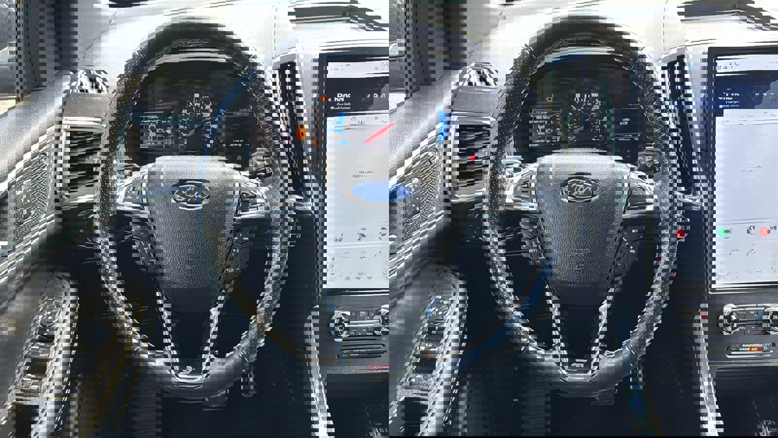 Certified 2022 Ford Edge ST image 20