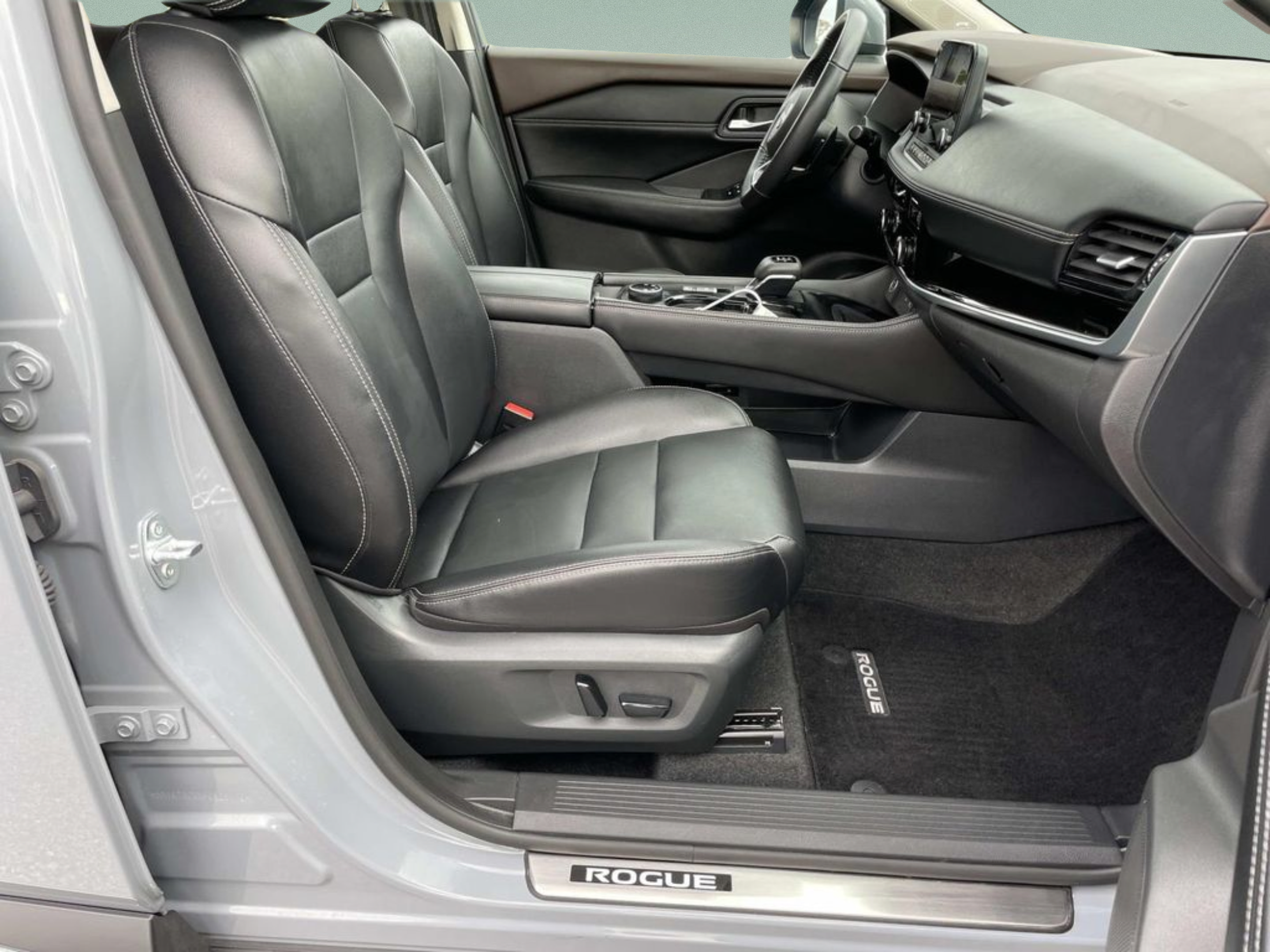 Used 2023 Nissan Rogue SL w/ SL Premium Package AWD/4WD image 19