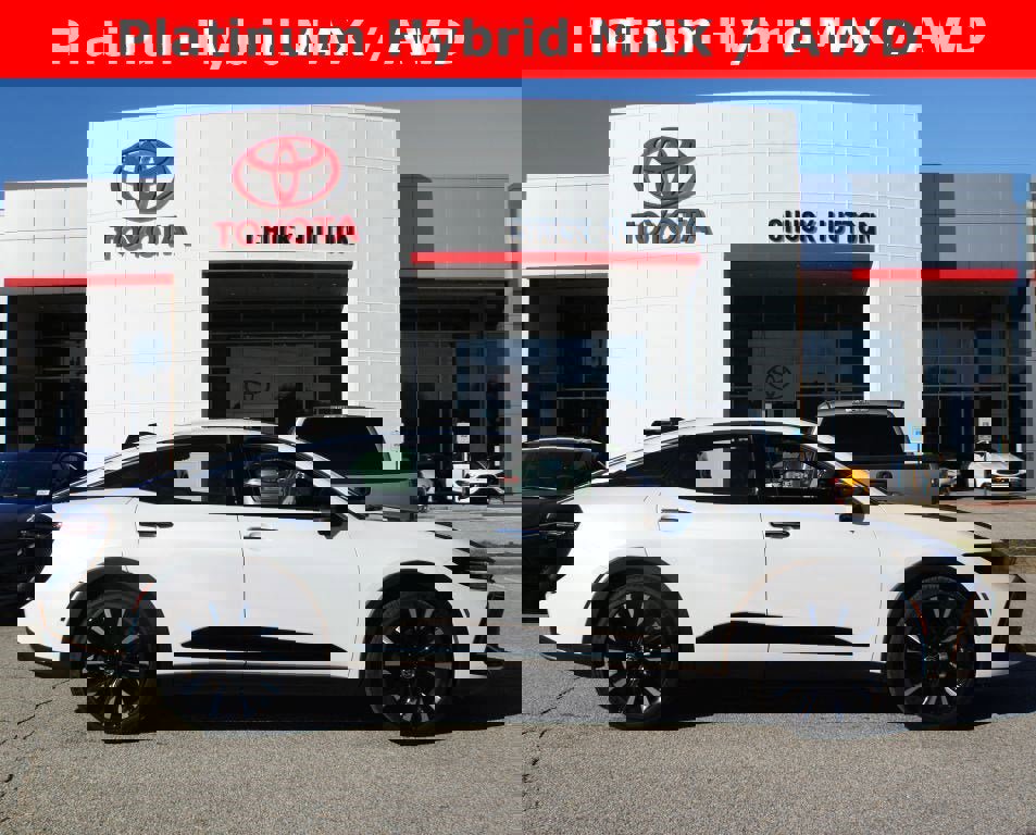 Used 2025 Toyota Crown Platinum image 1