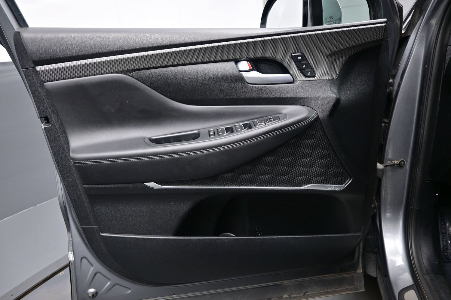 Used 2019 Hyundai Santa Fe AWD image 9