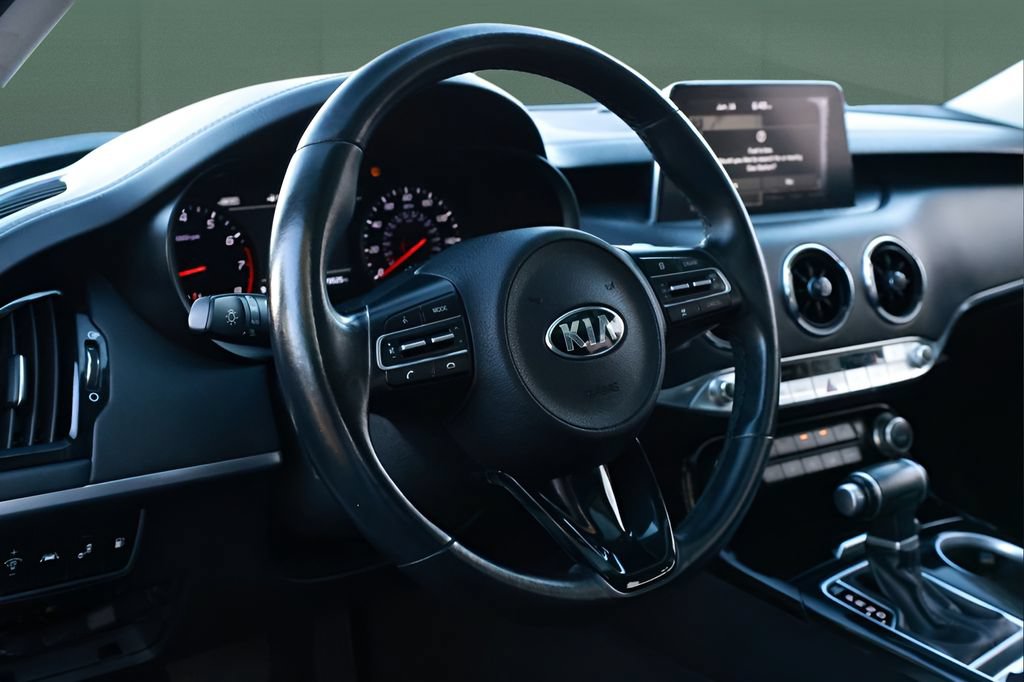 Used 2019 Kia Stinger Premium RWD image 35