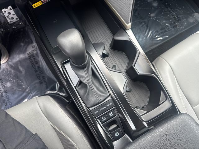 Certified 2025 Toyota Camry SE w/ Convenience Package image 40