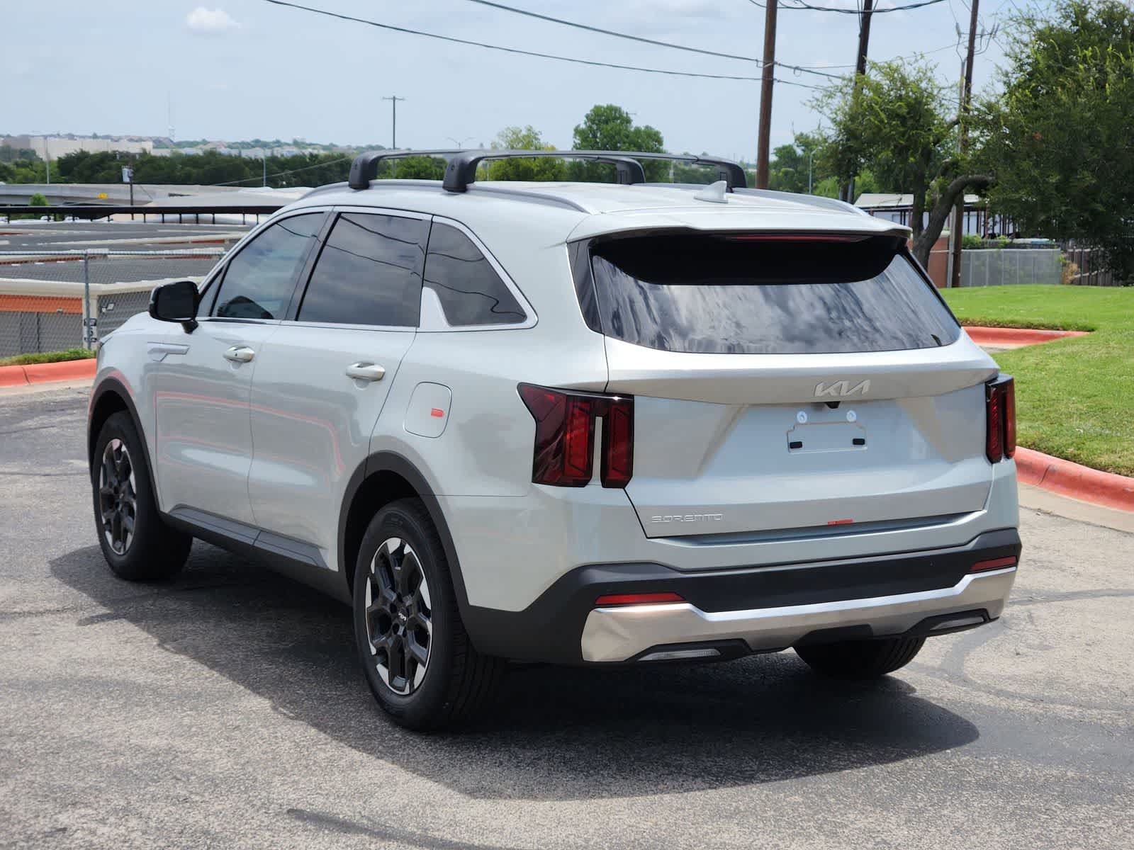 New 2026 Kia Sorento S FWD image 6