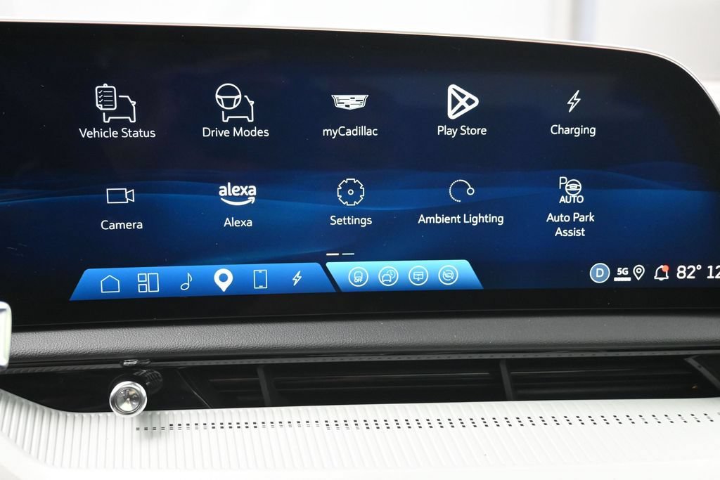 Used 2025 Cadillac Optiq Sport 2 AWD/4WD image 19
