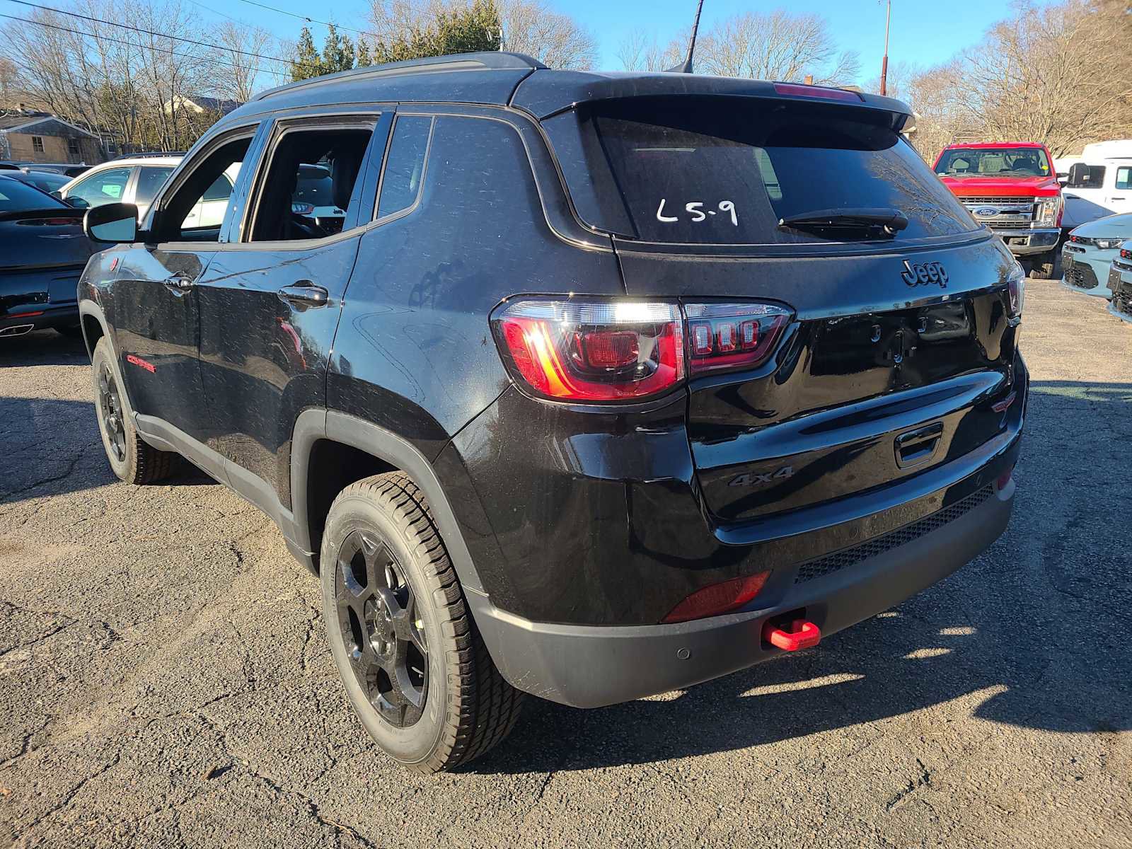 New 2024 Jeep Compass Trailhawk w/ Sun and Sound Group AWD/4WD image 2