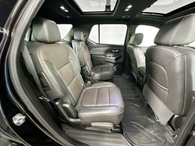 Used 2023 Chevrolet Traverse High Country w/ LPO, Floor Liner Package AWD/4WD image 30