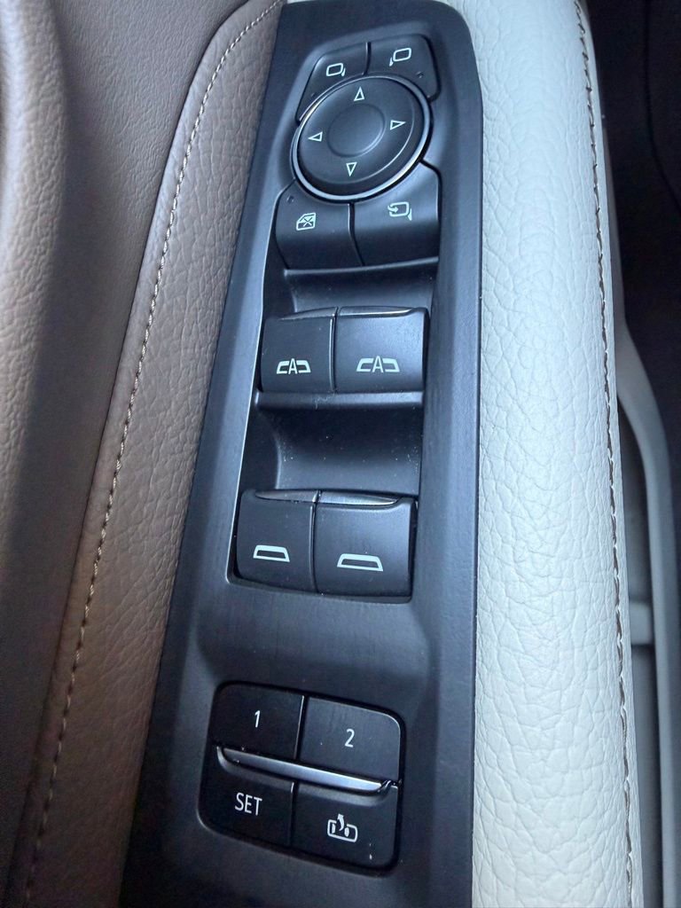 Used 2023 GMC Yukon XL Denali image 23